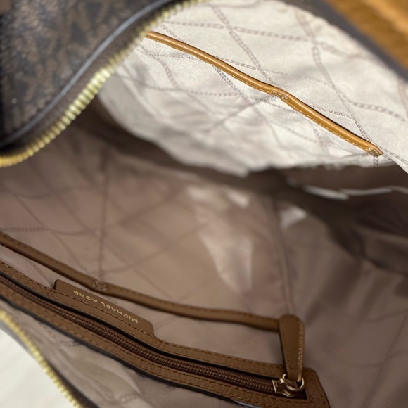 Michael Kors Lydia Large Hobo Shoulder Bag Brown Monogram - Picture 9 of 10